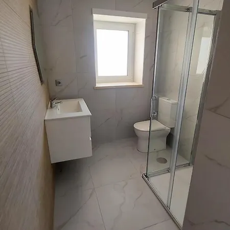 Refugio D'aldeia Konukevi Leiria