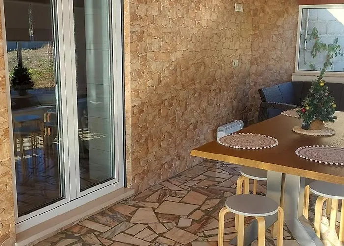 Refugio D'aldeia Konukevi