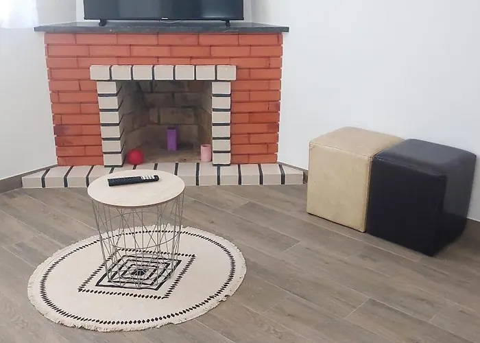 Refugio D'aldeia Konukevi Leiria